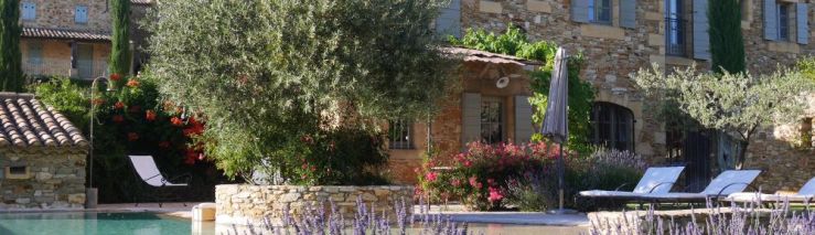 maison 10 Pièces en location saisonnière sur UZES (30700)