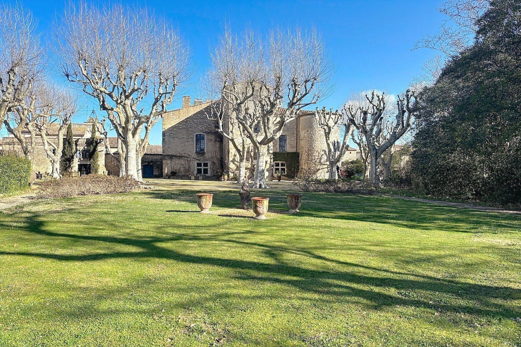 castle 15 Rooms for sale on UZES (30700)