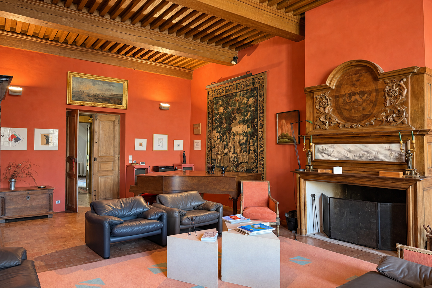 castle 15 Rooms for sale on UZES (30700)