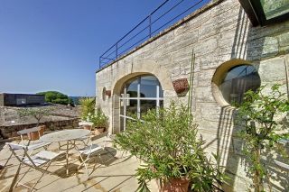 maison 5 Pièces en location saisonnière sur ST MAXIMIN (30700)