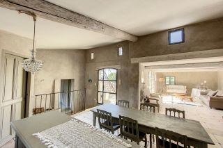 maison 5 Pièces en location saisonnière sur ST MAXIMIN (30700)