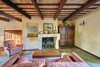 maison 8 Pièces en vente sur UZES (30700)