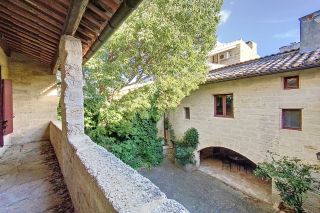 maison 8 Pièces en vente sur UZES (30700)