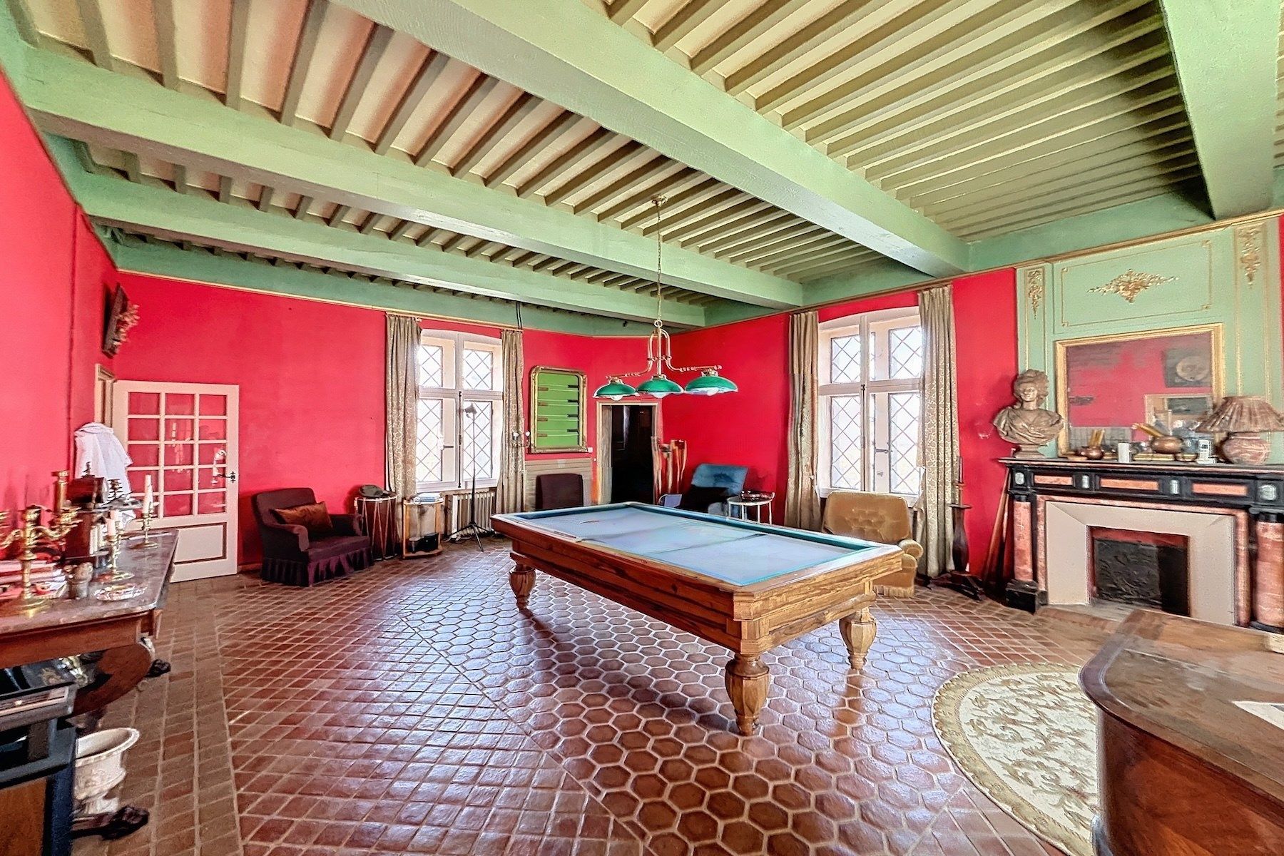 château 9 Pièces en vente sur PONT ST ESPRIT (30130)