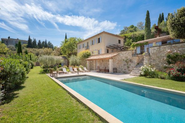 Vente Maison Uzès 9&nbsp;Pièces 290&nbsp;m²