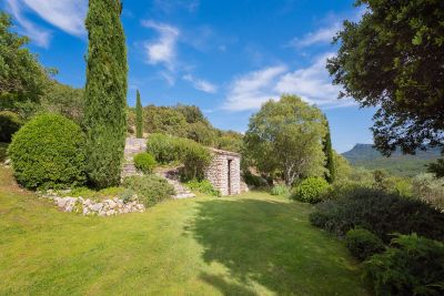 house 9 Rooms for sale on LUSSAN (30580) Sale House Lussan 9 Rooms 350 m²