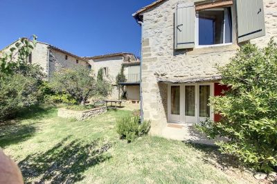 house 8 Rooms for sale on UZES (30700) Sale House Uzès 8 Rooms 299 m²