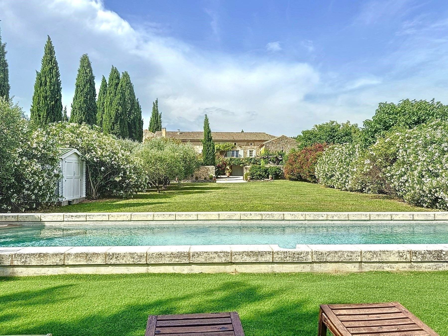 maison 10 Pièces en vente sur UZES (30700)