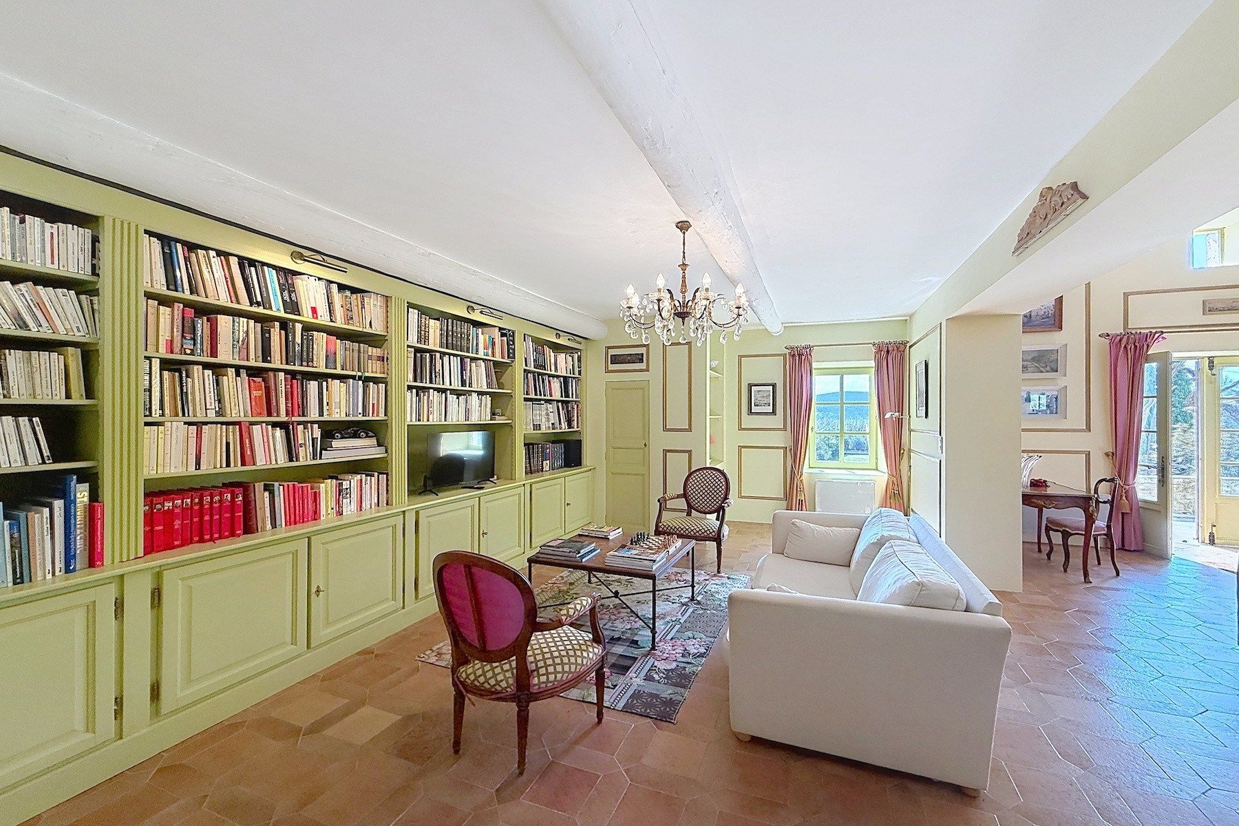 maison 10 Pièces en vente sur UZES (30700)