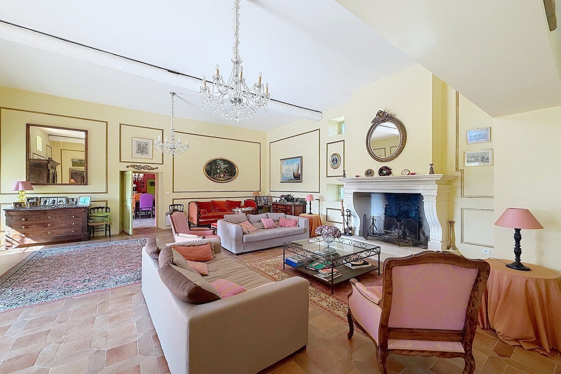 maison 10 Pièces en vente sur UZES (30700)