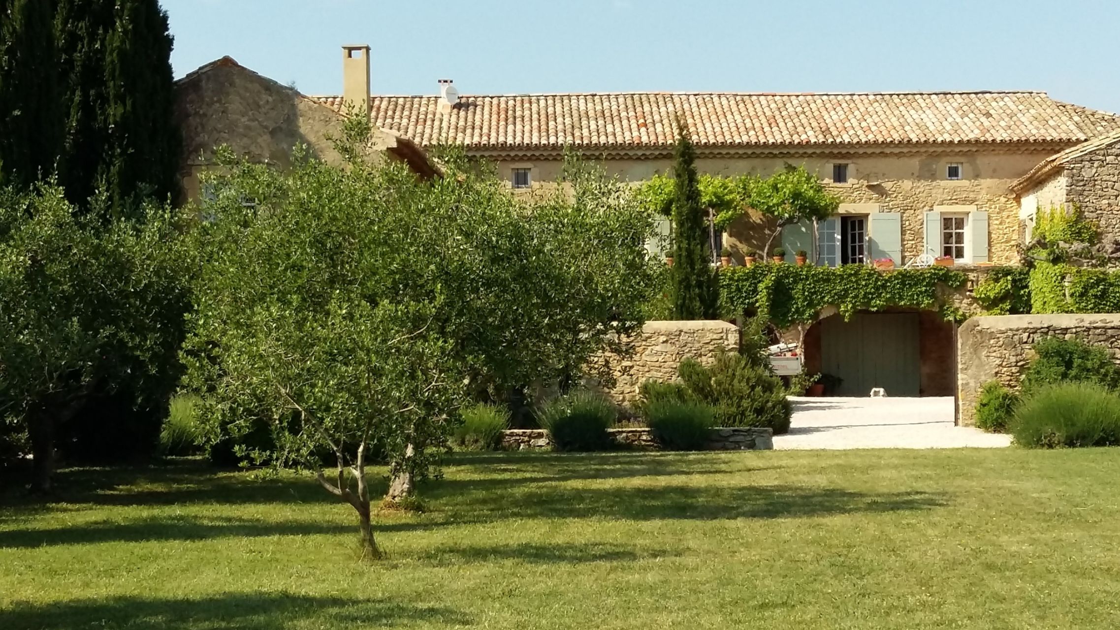 house 10 Rooms for sale on UZES (30700)