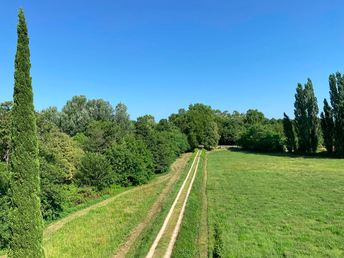 château 8 Pièces en vente sur UZES (30700)