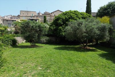Sale House Uzès 8&nbsp;Rooms 600&nbsp;m²