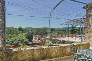maison 8 Pièces en vente sur UZES (30700)