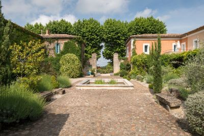 Vente Propriété Uzès 20&nbsp;Pièces 1600&nbsp;m²