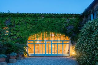 propriété 20 Pièces en vente sur UZES (30700)