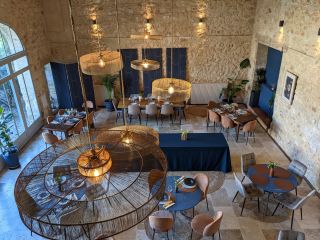 propriété 20 Pièces en vente sur UZES (30700)