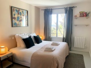 propriété 20 Pièces en vente sur UZES (30700)