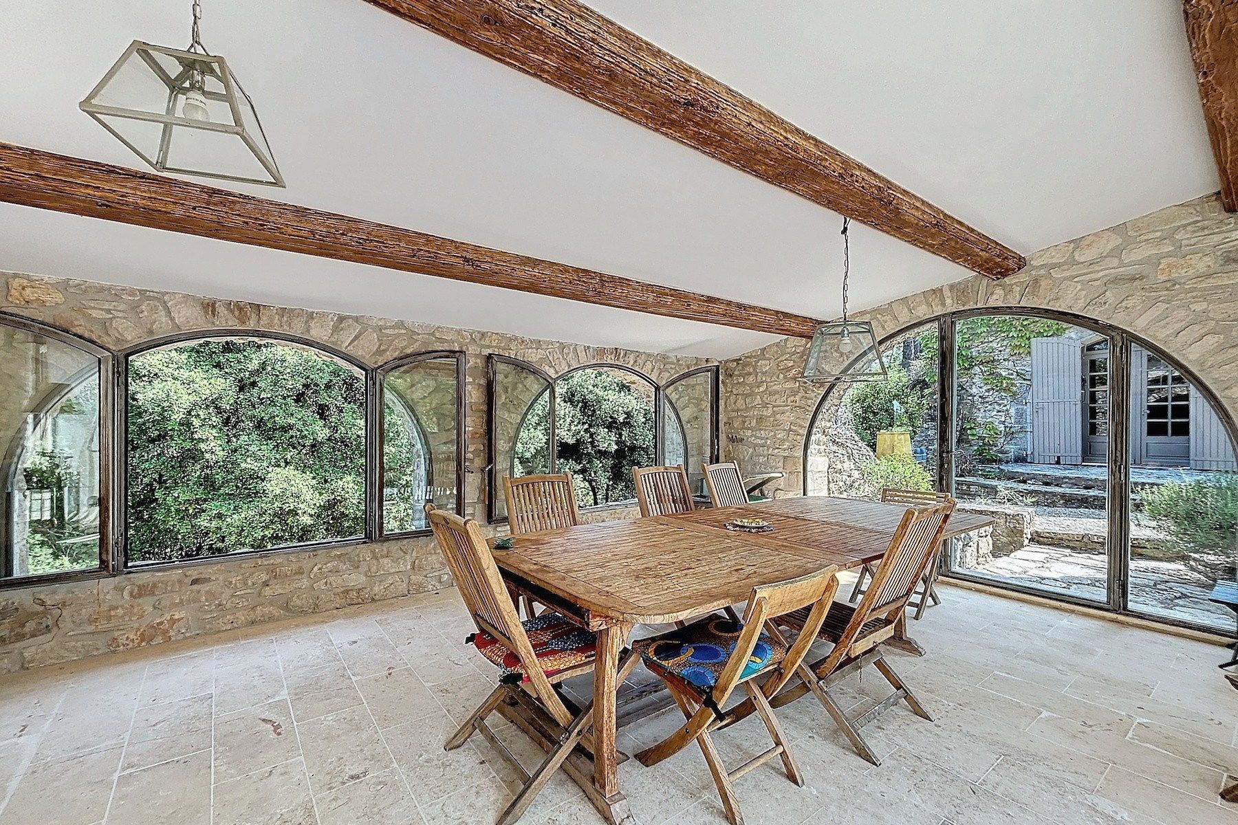 maison 9 Pièces en vente sur BARJAC (30430)