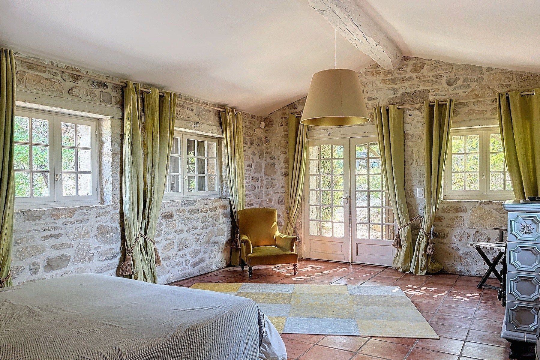 maison 9 Pièces en vente sur BARJAC (30430)