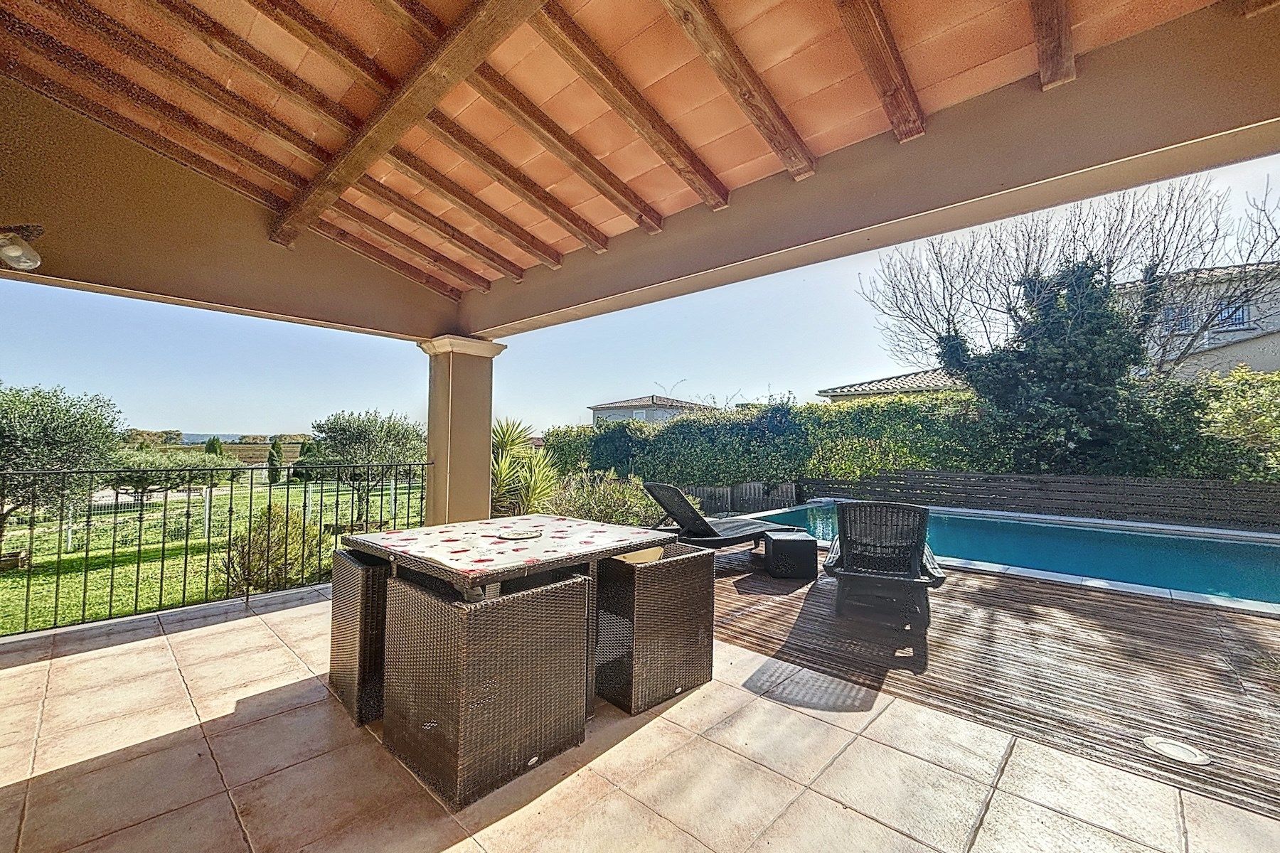 maison 6 Pièces en vente sur UZES (30700)