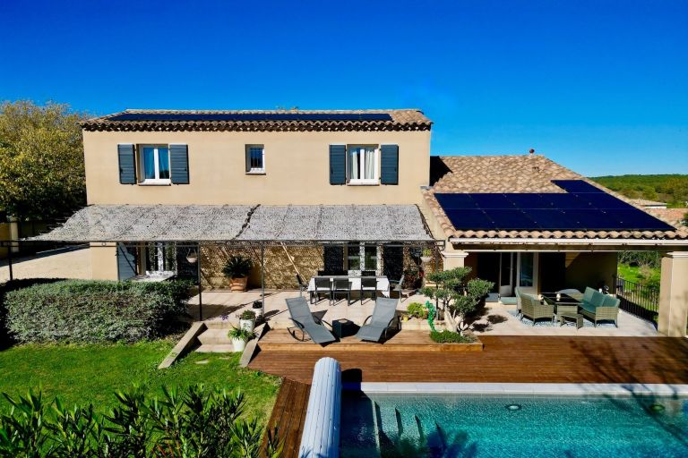 maison 6 Pièces en vente sur UZES (30700)