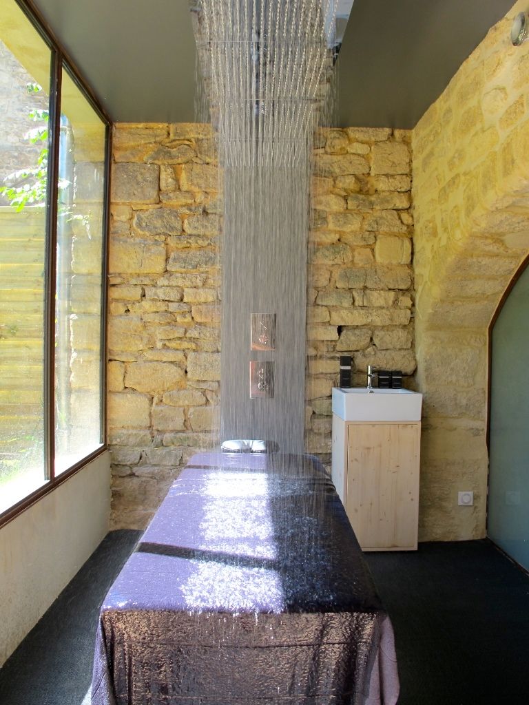 castle 15 Rooms for sale on UZES (30700)