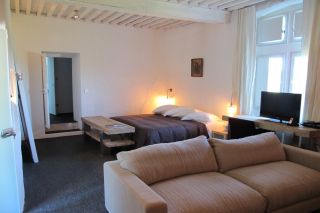 château 15 Pièces en vente sur UZES (30700)