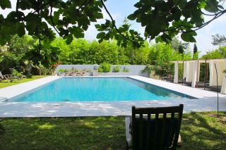 château 15 Pièces en vente sur UZES (30700)
