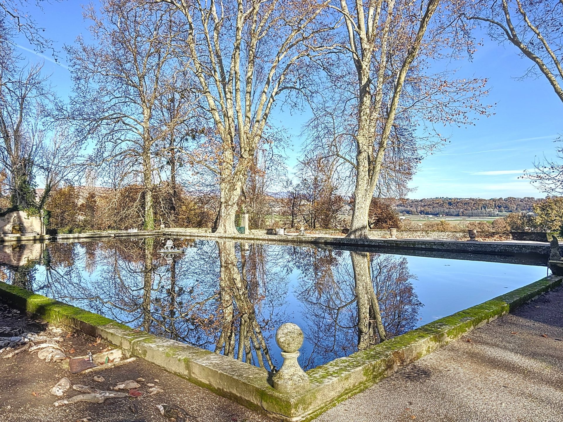 château 40 Pièces en vente sur FORCALQUIER (04300)