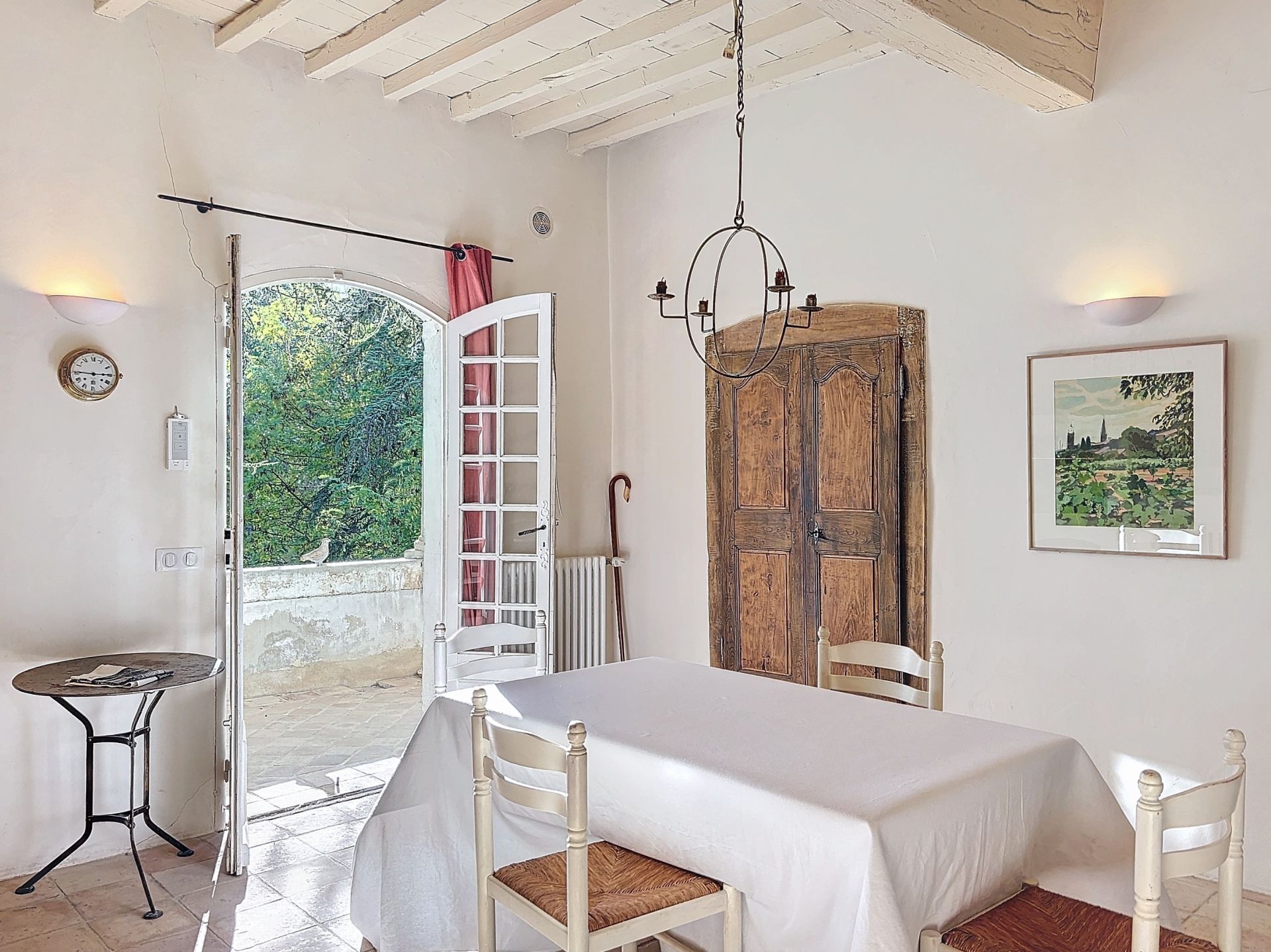 house 9 Rooms for sale on UZES (30700)