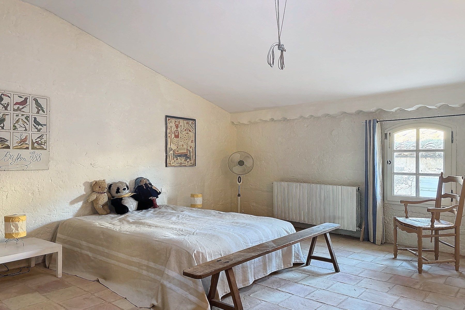 house 9 Rooms for sale on UZES (30700)