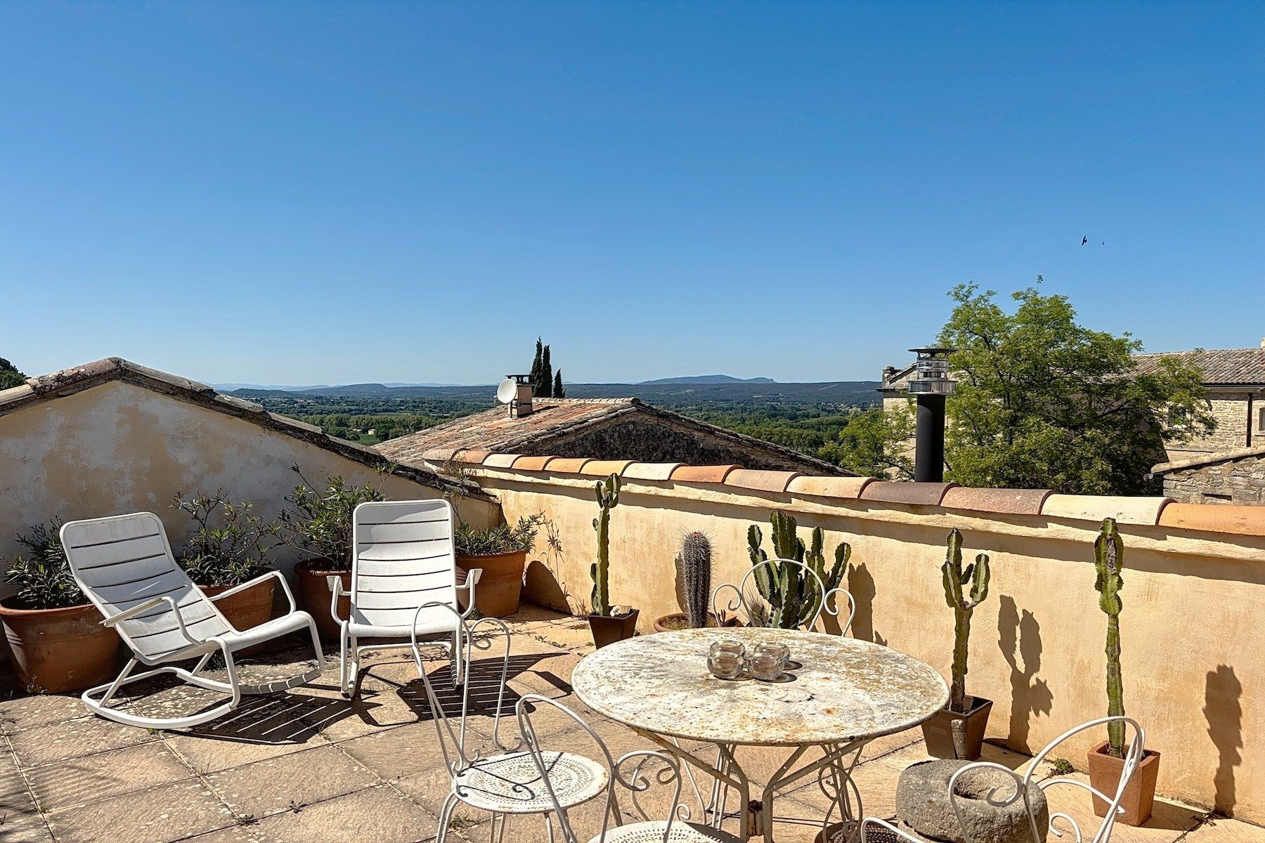 house 11 Rooms for sale on UZES (30700)