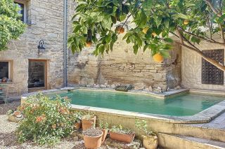 house 11 Rooms for sale on UZES (30700)