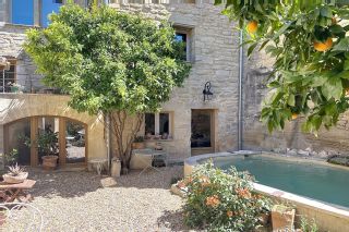 house 11 Rooms for sale on UZES (30700)