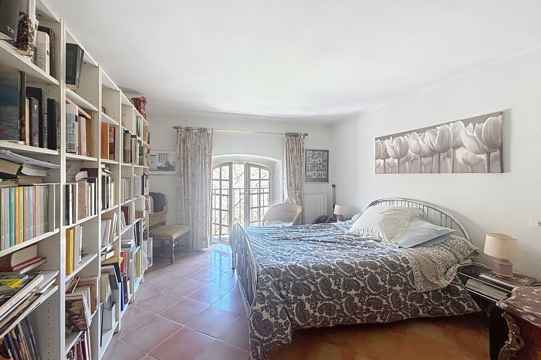 apartment 4 Rooms for sale on UZES (30700)