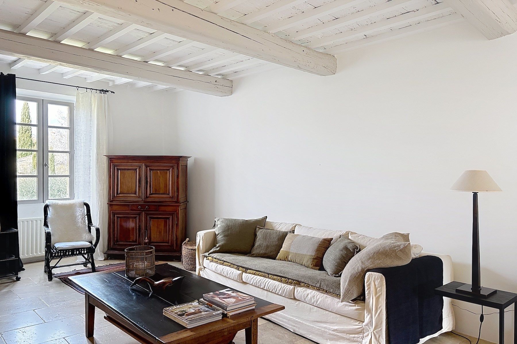 mas 10 Rooms for sale on UZES (30700)