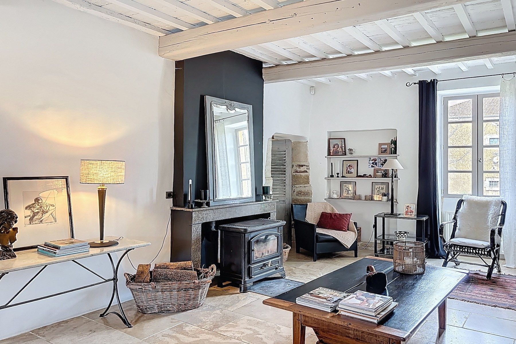 mas 10 Rooms for sale on UZES (30700)