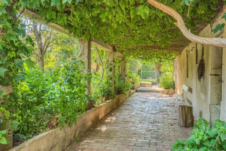 maison 11 Pièces en vente sur UZES (30700)