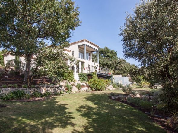 Vente Villa Uzès 10&nbsp;Pièces 300&nbsp;m²