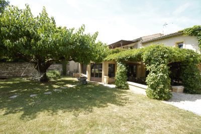 maison 10 Pièces en vente sur UZES (30700) Vente Maison Uzès 10 Pièces 350 m²