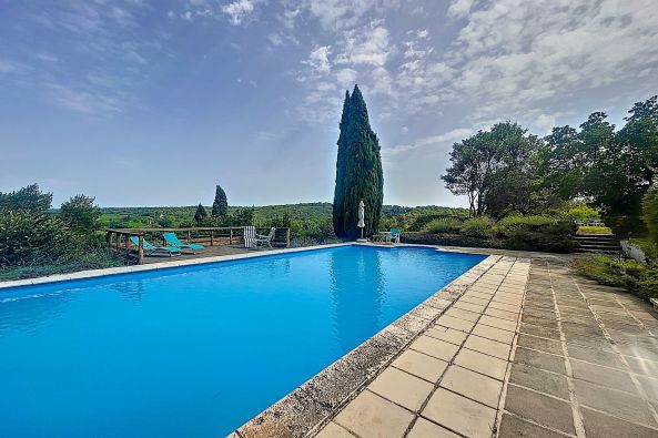 Sale House Uzès 6&nbsp;Rooms 230&nbsp;m²
