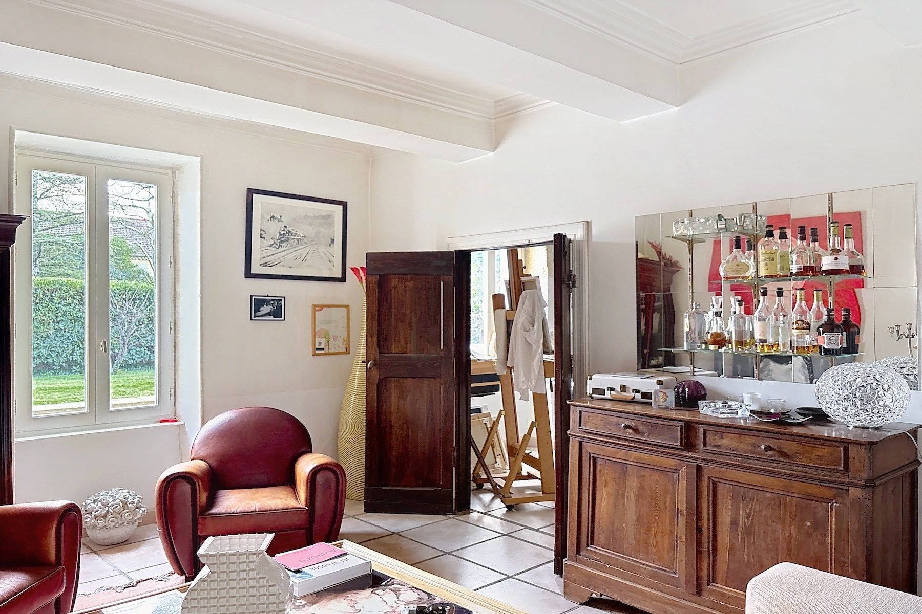 mansion 8 Rooms for sale on UZES (30700)