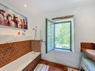 mas 10 Pièces en vente sur UZES (30700)