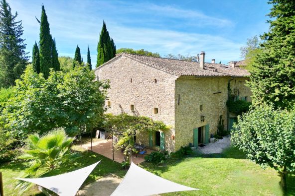 Vente Mas Uzès 10 Pièces 509 m²