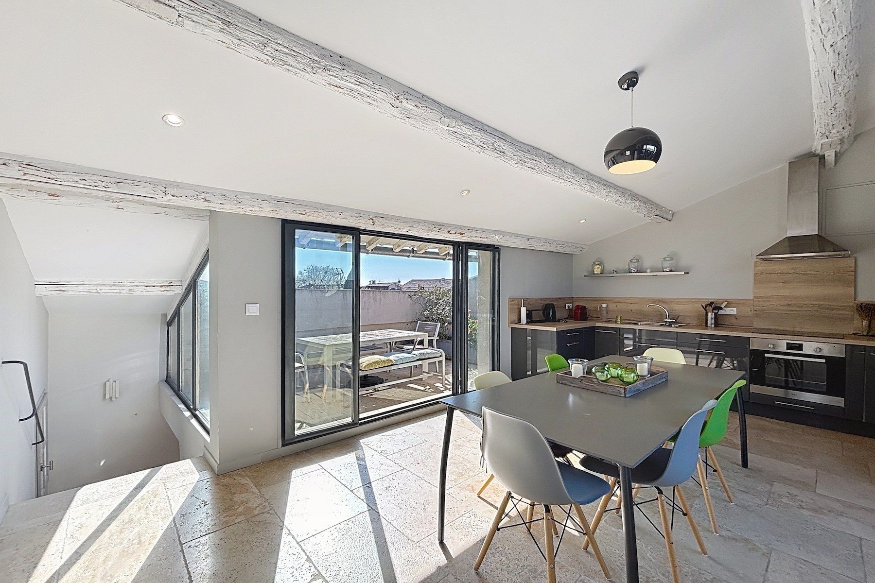 maison 6 Pièces en vente sur UZES (30700)