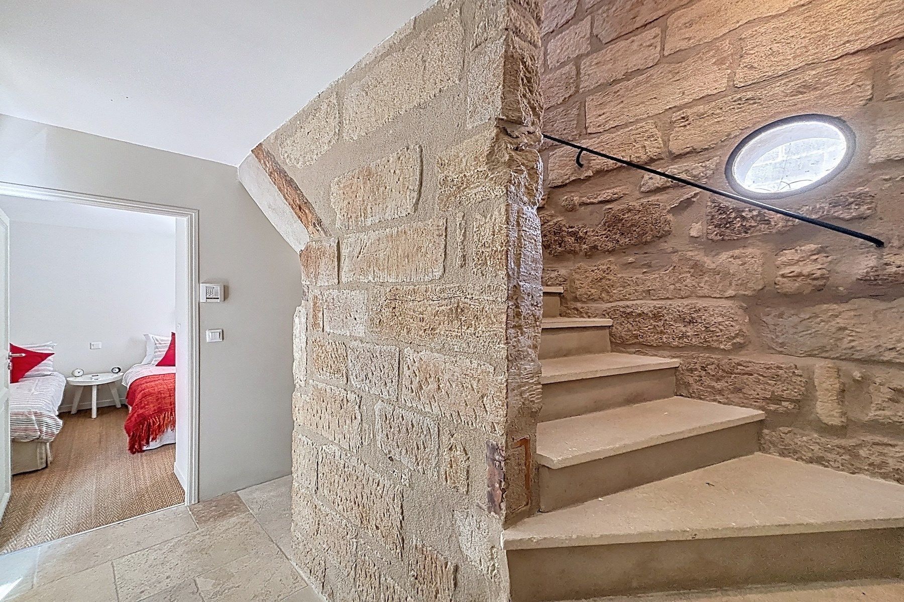 maison 6 Pièces en vente sur UZES (30700)