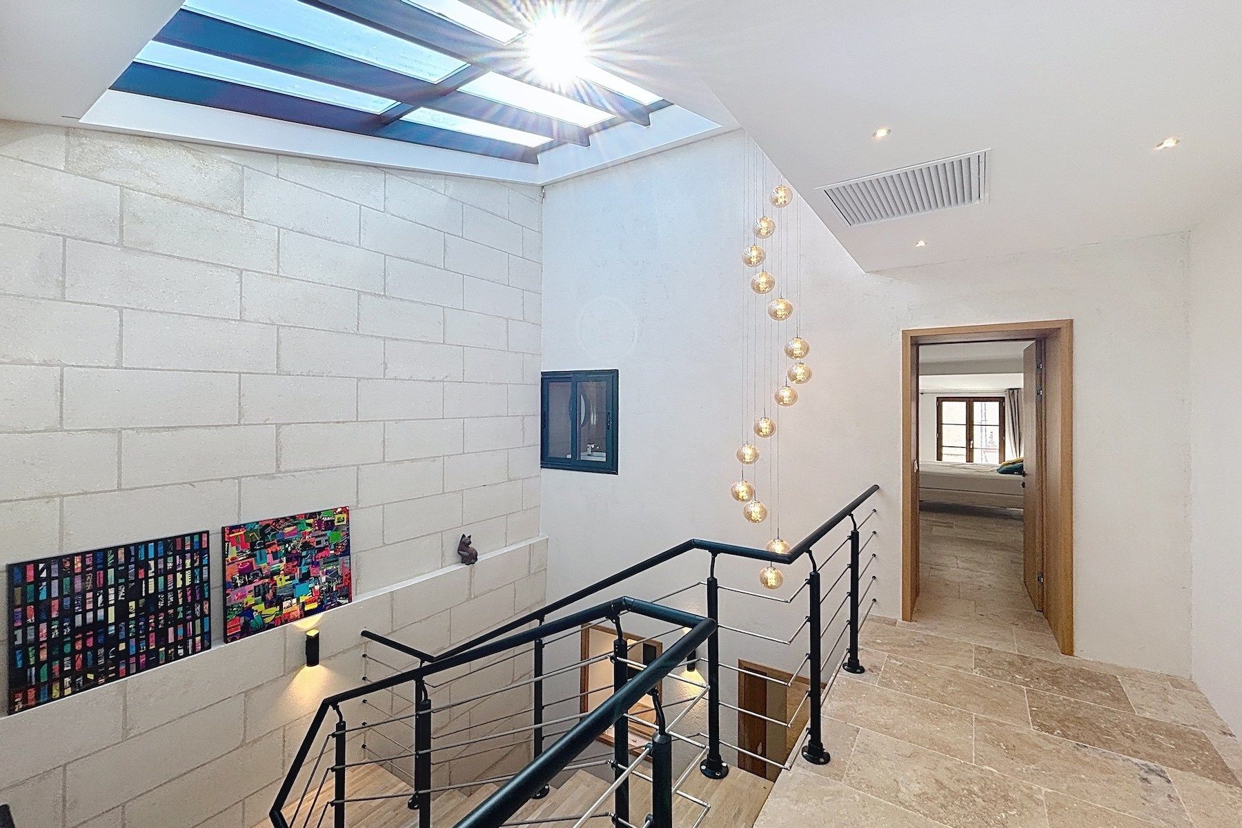 house 6 Rooms for sale on UZES (30700)