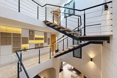 Sale House Uzès 6 Rooms 166 m²