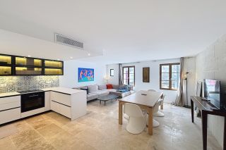 maison 6 Pièces en vente sur UZES (30700)
